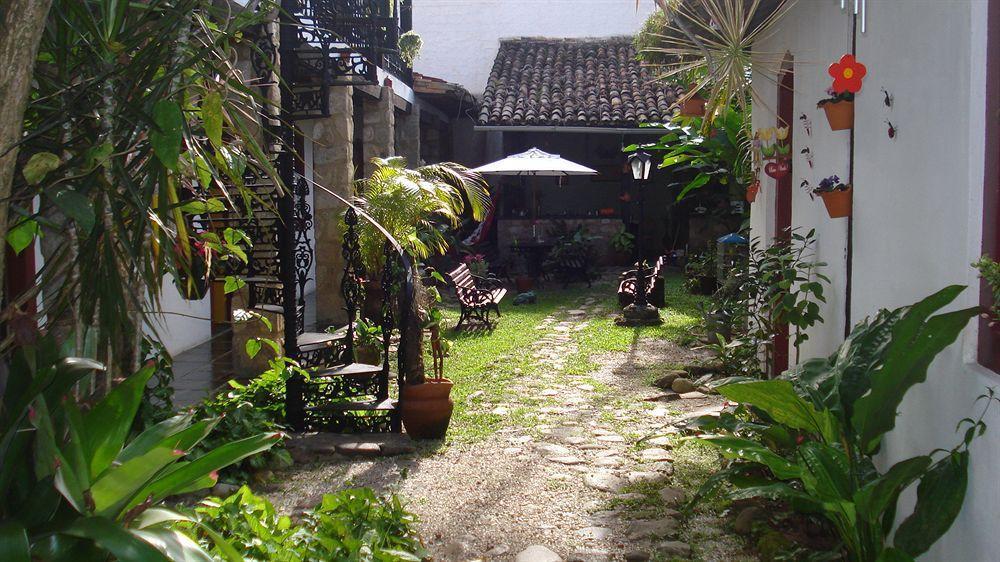 Pousada Solar Do Algarve Em Paraty Ha 5 Minutos Do Centro Historico Exterior photo